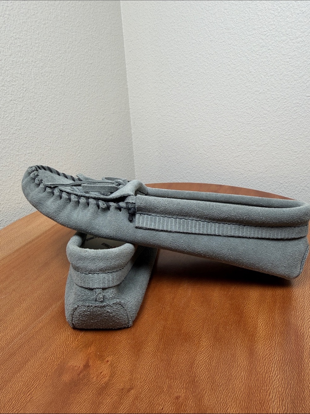 Minnetonka Gray Suede Leather Moccasins Size 7 NEW - Picture 10 of 11